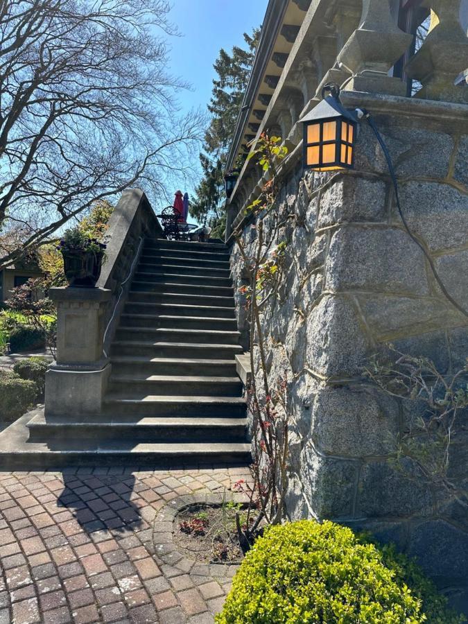 Prior Castle Inn Victoria Eksteriør bilde